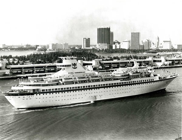 Sun Viking arriving in the Port of Miami
